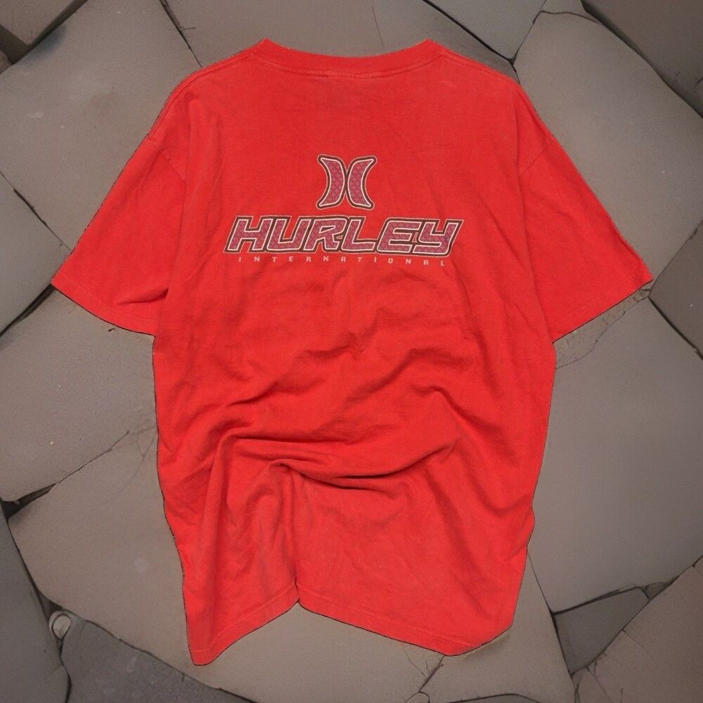 Vintage Hurley International Graphic T-Shirt Men Large Red Skate Surf 2001 USA